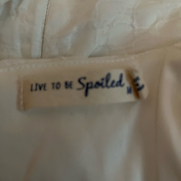 Live to be spoiled - Picture 3 of 3